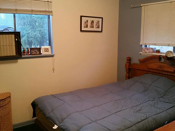 4th image of 444 Washakie St