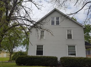 128 S 6th St, Rochelle, IL 61068