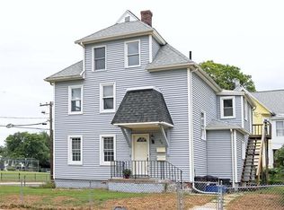 55 Allyn St, Holyoke, MA 01040