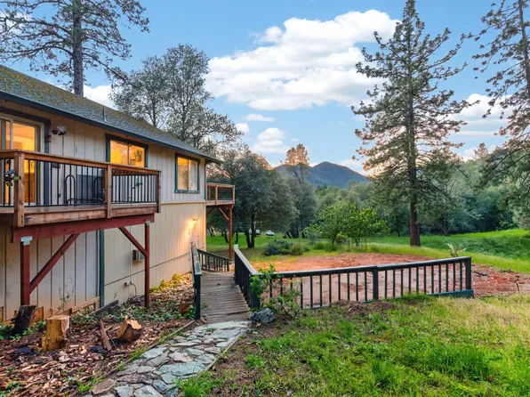 19795 Sweetwater Trl, Redding, CA 96003