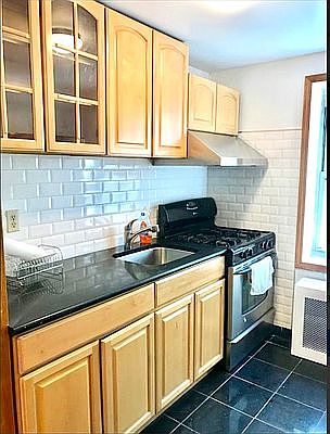 2nd image of 79 A Ave #5A