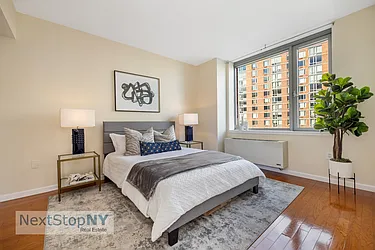 Rented by NextStopNY