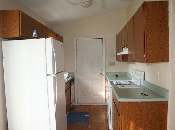 5th image of 120 Sage Ln