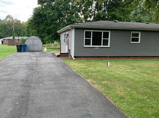 1351 Sunset Ln #B, Chesterton, IN 46304