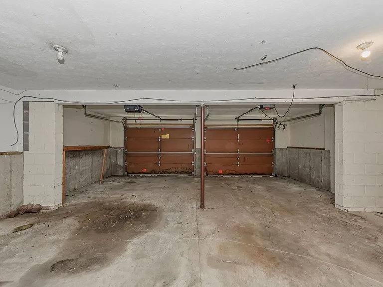 4321 Westwood Northern Blvd — Photo 34