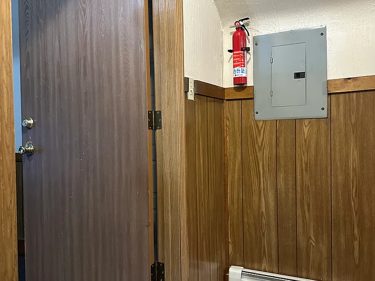 400 Sumner St #6 — Photo 12