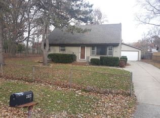 18072 W Valley Dr, Grayslake, IL 60030