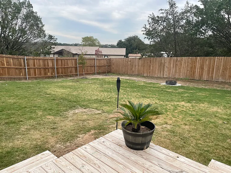 2317 Forest Hill Ln — Photo 10