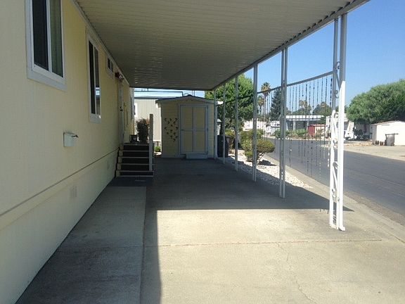 4th image of 57 Palm Dr