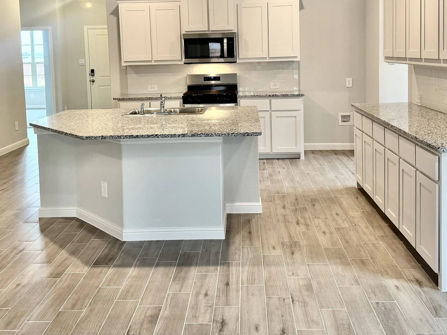 1231 Rockwater Drive — Photo 3