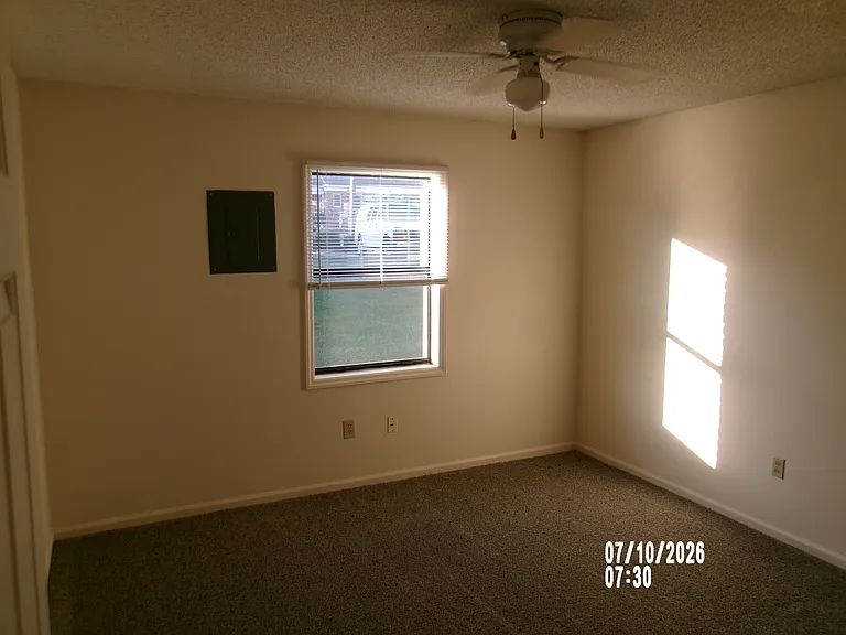 731 9th Ave NE #731 — Photo 22