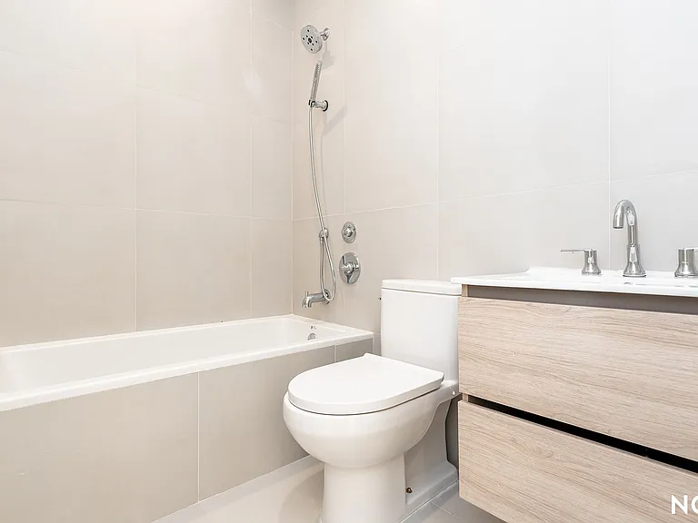 485 Tompkins Ave #2A — Photo 7