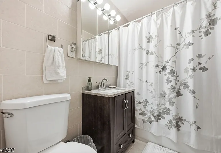 285 Aycrigg Ave #4J — Photo 12