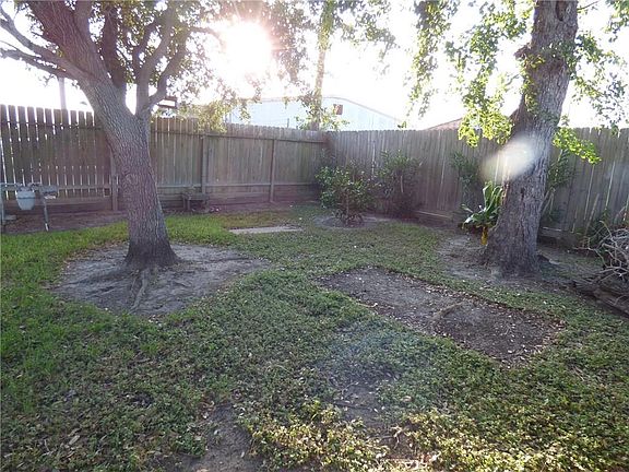 2nd image of 4629 Mount Vernon Dr