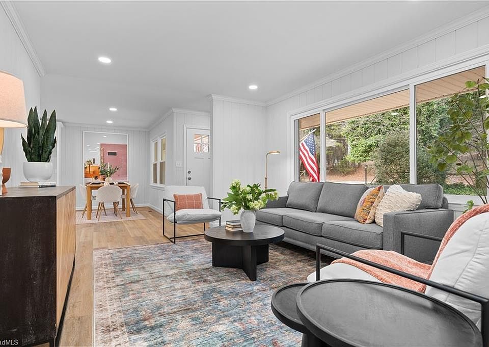 1st image of 5920 Loop Rd