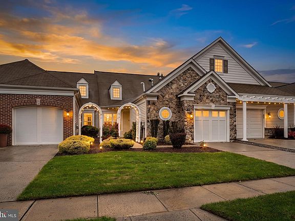 2nd image of 85 Sparrow Dr