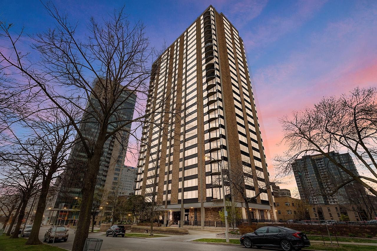 929 North Astor STREET UNIT 1403, Milwaukee, WI 53202 Zillow