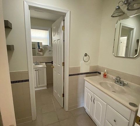 1-2 bathroom_10142025
