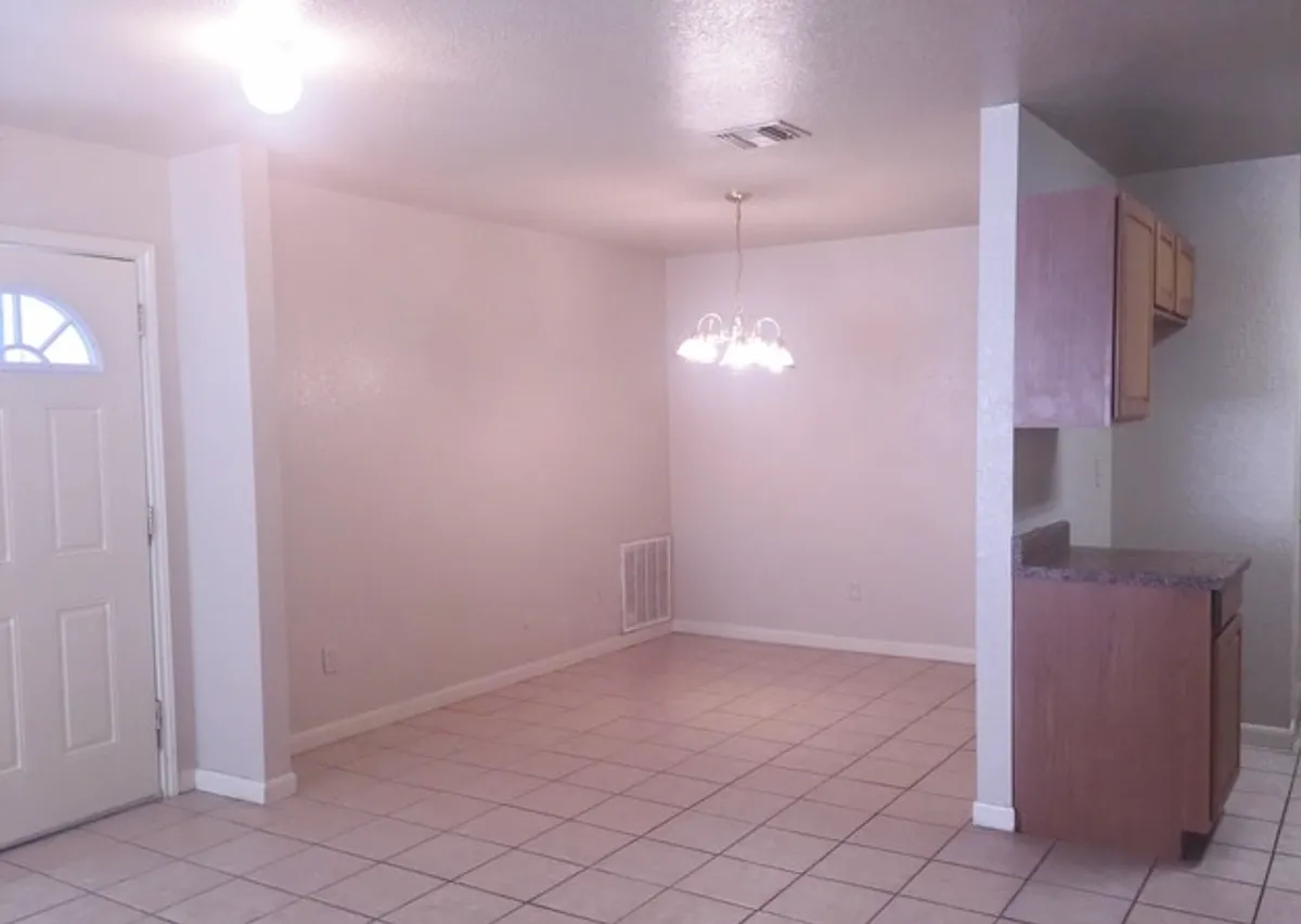 Building Photo - 13025 Oconnor Cv #2