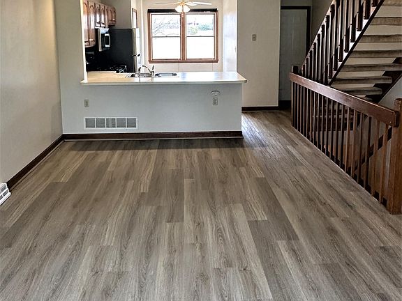 3rd image of 5142 Harvest Dr