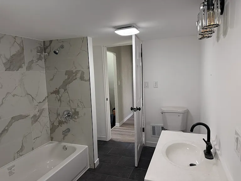 3921 Portman Ave — Photo 6