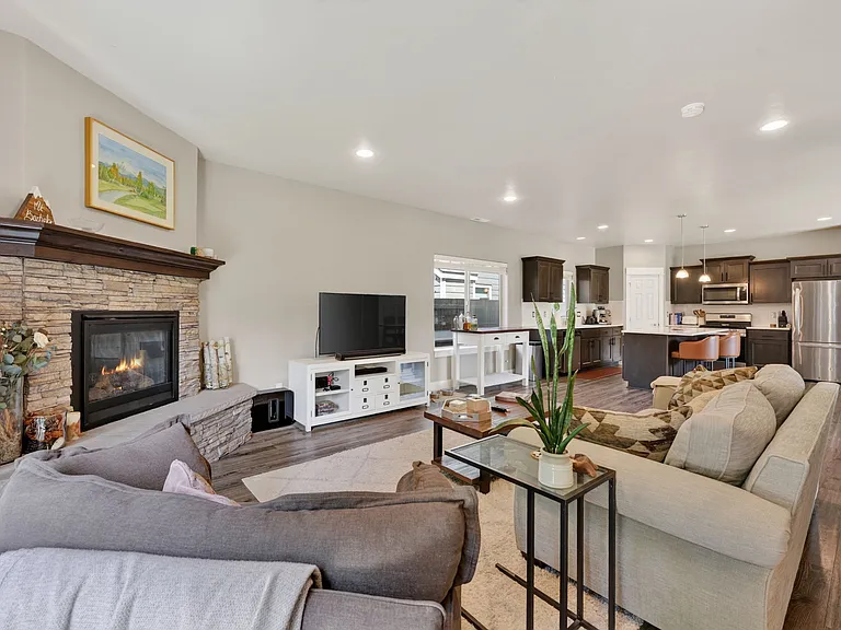 62879 NE Nolan St — Photo 13