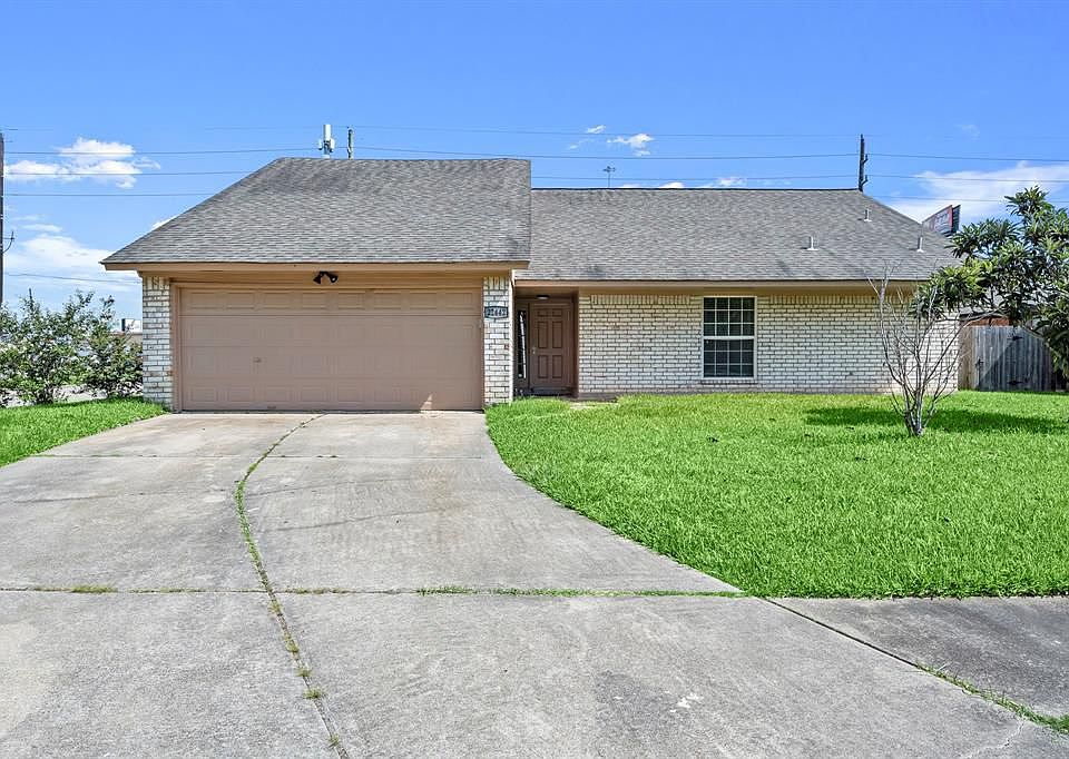 1st image of 22442 Coriander Dr