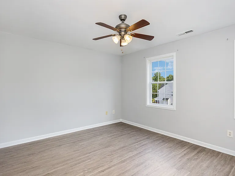 108 Caribbean Ct — Photo 18