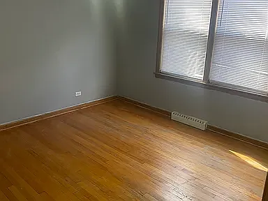 3 bed, 1.5 bath, 1200 sqft, $2,100 — Photo 1
