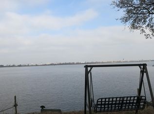 94 Riverview Ave, Paulsboro, NJ 08066