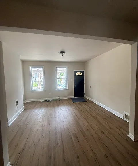514 W Lafayette St — Photo 2