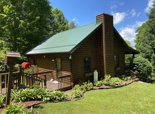 130 Roanwood Rd, Roan Mountain, TN 37687