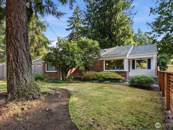11058 17th Avenue NE, Seattle, WA 98125