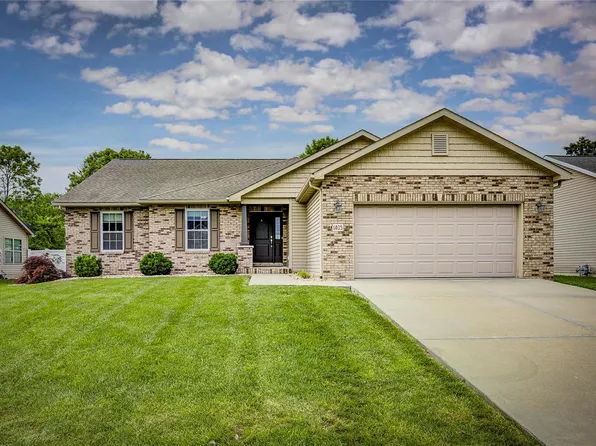1405 Winchester Grove Ct, O'Fallon, IL 62269