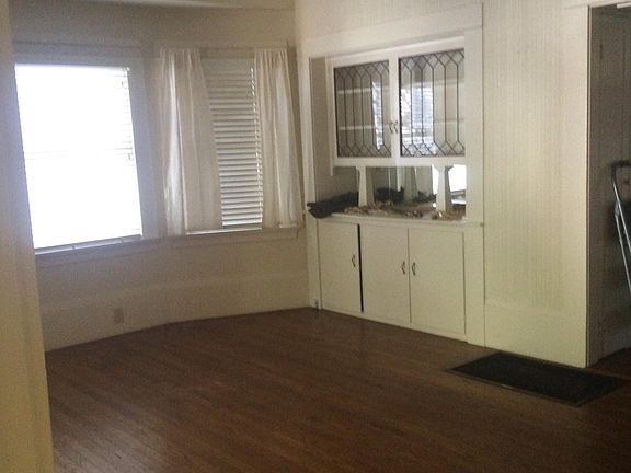 3rd image of 2624 E St