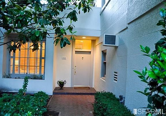 2nd image of 2149 Laguna St
