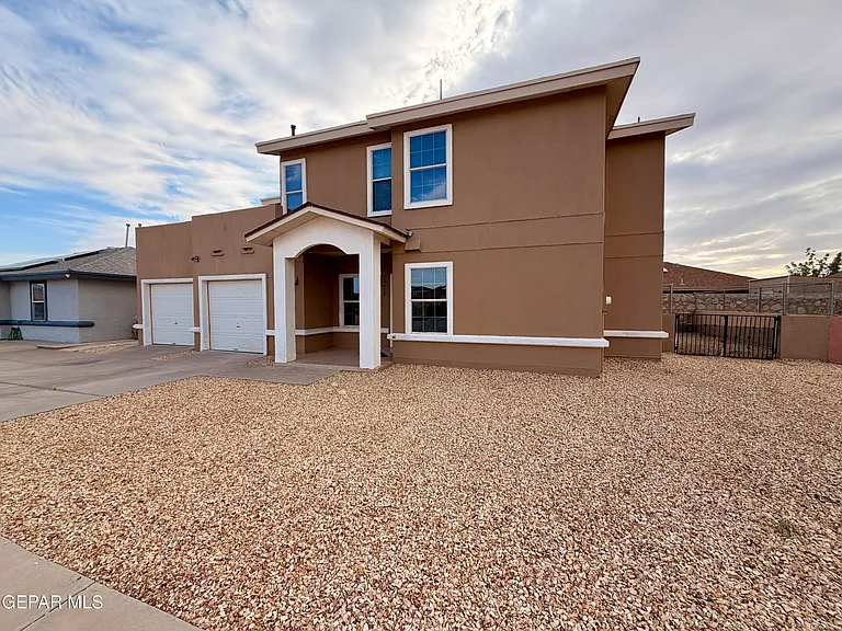 3629 Cave Palm Pl — Photo 2