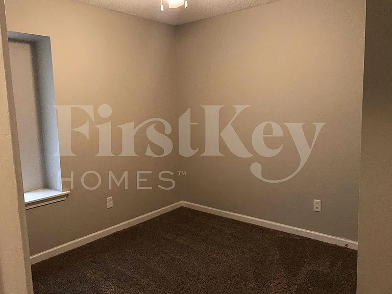 6418 Fawn Hollow Cir S — Photo 11