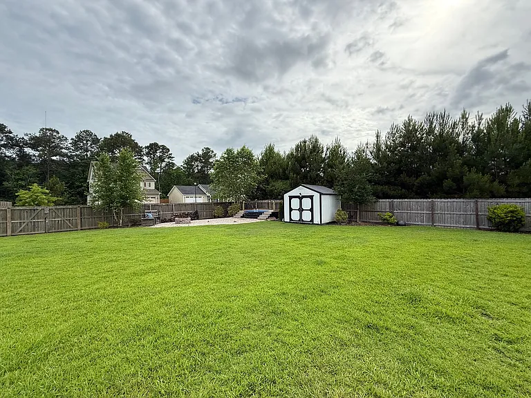 303 Breezeway Dr — Photo 55