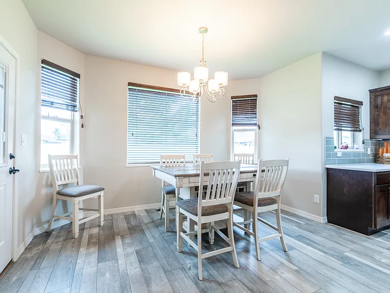 262 Denali Ct — Photo 2