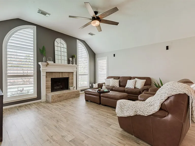 13807 Halpren Falls Cir — Photo 9
