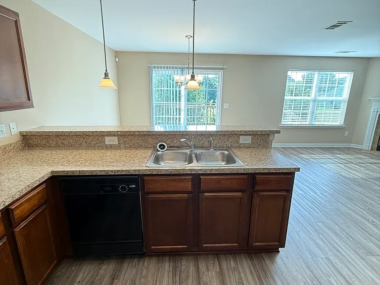 107 Mardi Gras Ln — Photo 13