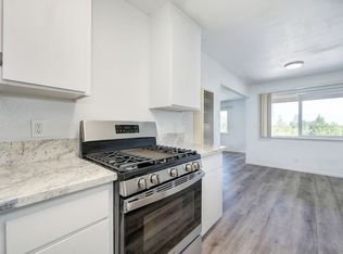Lincoln Way Sixteen 109 - 121, Auburn, CA 95603