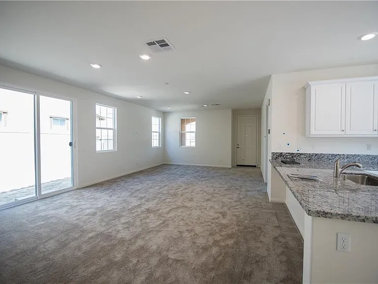 13079 Goldenrod Dr — Photo 4