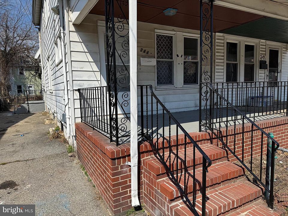 1st image of 244 Euclid Ave