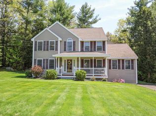 28 Benjamin Dr, Goffstown, NH 03045