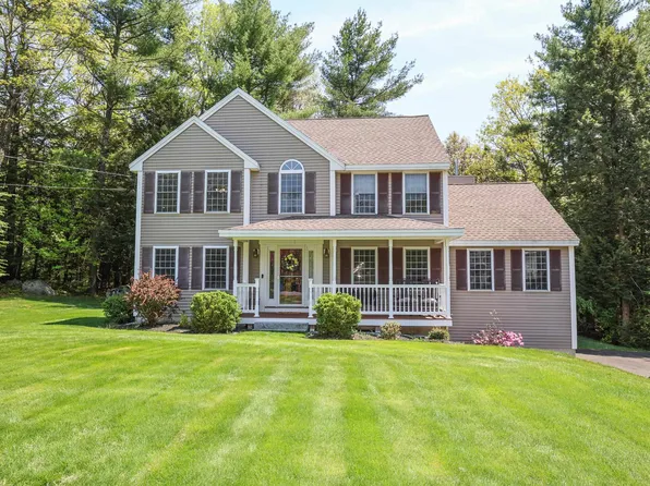 28 Benjamin Drive, Goffstown, NH 03045