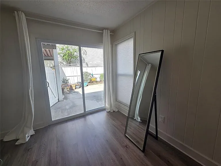 603 Serramonte Dr — Photo 11