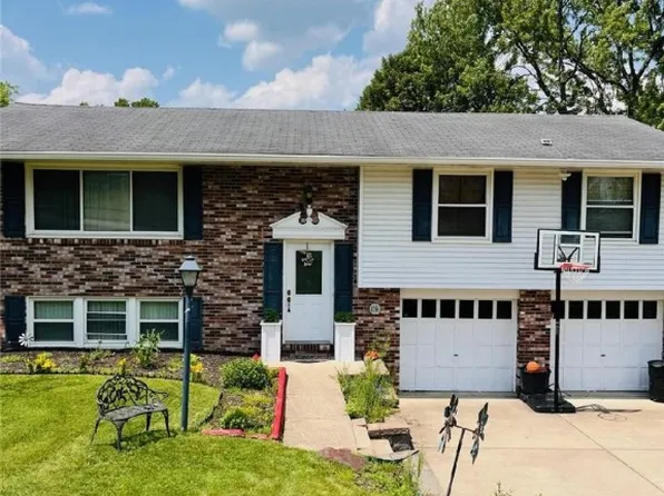 105 Mockingbird Dr, Canonsburg, PA 15317