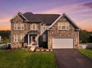 445 Holland Dr, Martinsburg, WV 25403